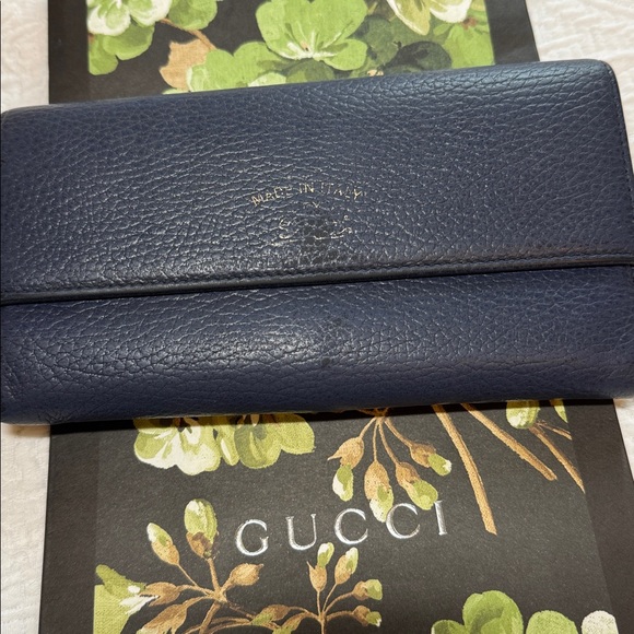 Gucci Handbags - Gucci Vintage Navy and Teal Leather Wallet